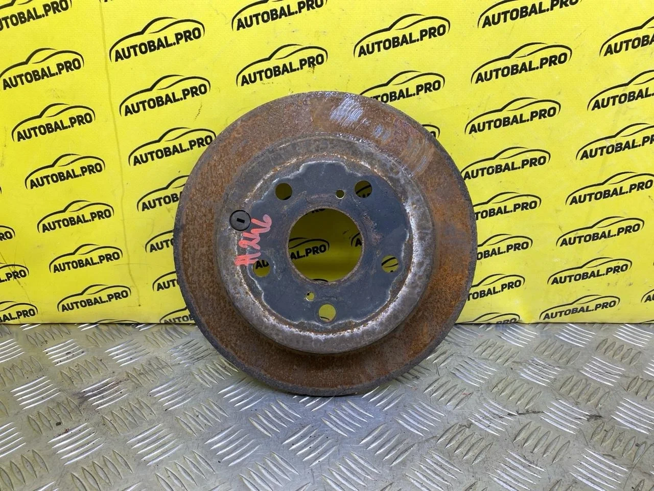 Диск тормозной задний Toyota Rav 4 (CA40) (2012-2019) 2013 4243142060 2.2 D 2ADFTV