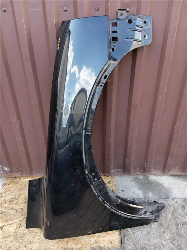 Крыло Volvo XC90 2012 30796495 B6324S5, переднее правое