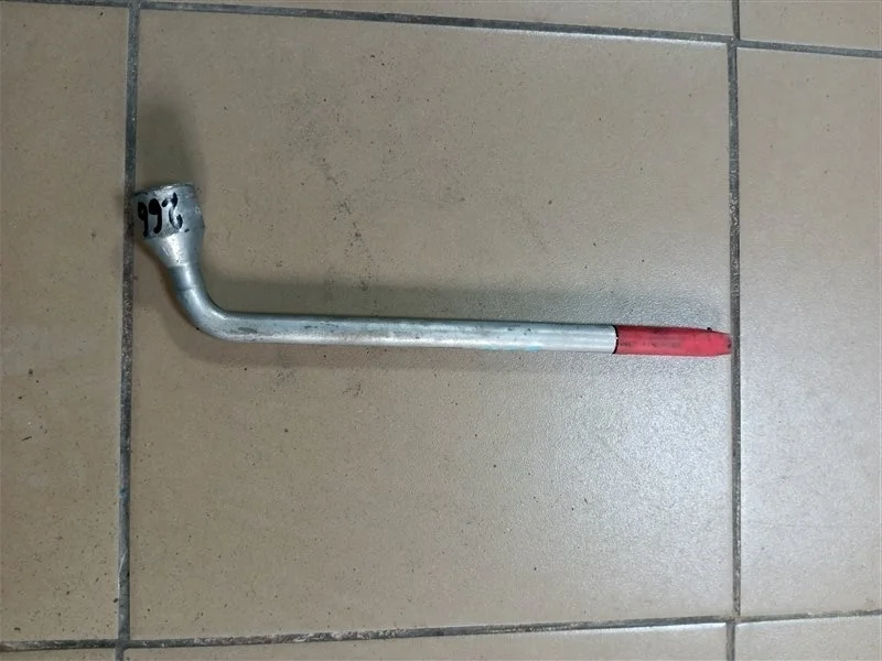 Ключ балонный Volvo S60 2005 9133668 B5244S