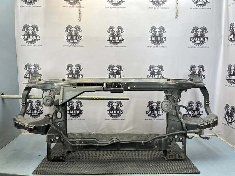 Рамка радиатора Hyundai Grand Starex/H1 2012 641014H000 GDB86 2.5 D4CB