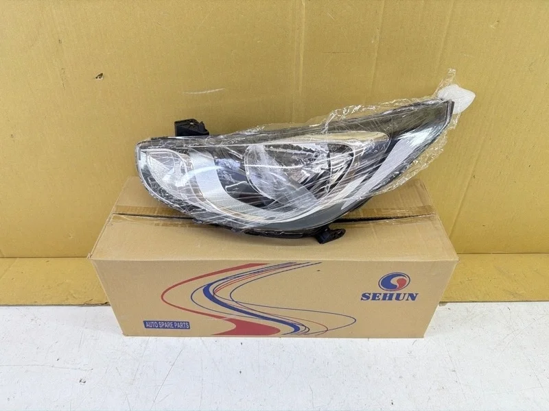 Фара Hyundai Solaris 2010-2014
