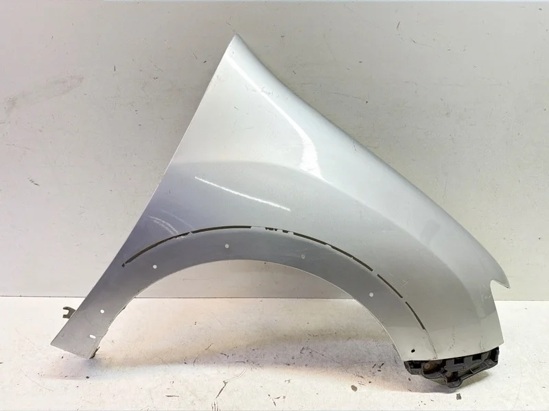 Крыло Renault Sandero Stepway 2018-2024