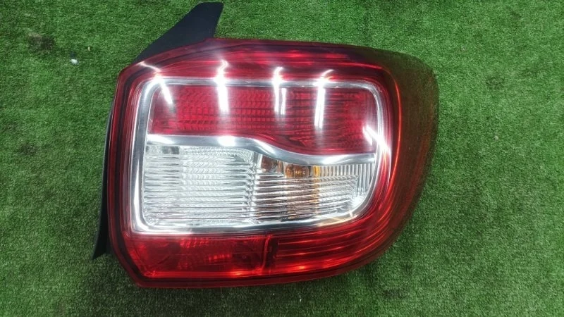 Фонарь Renault Logan 2022