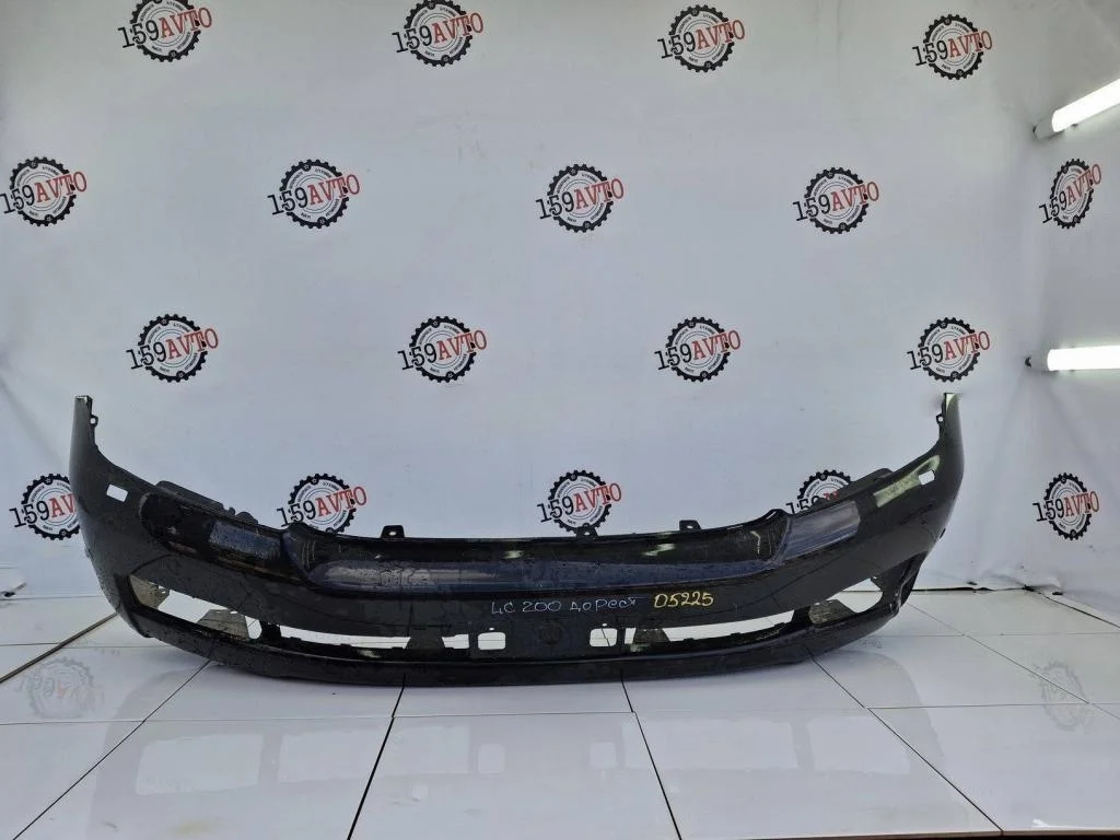 Бампер передний Toyota Land Cruiser J200