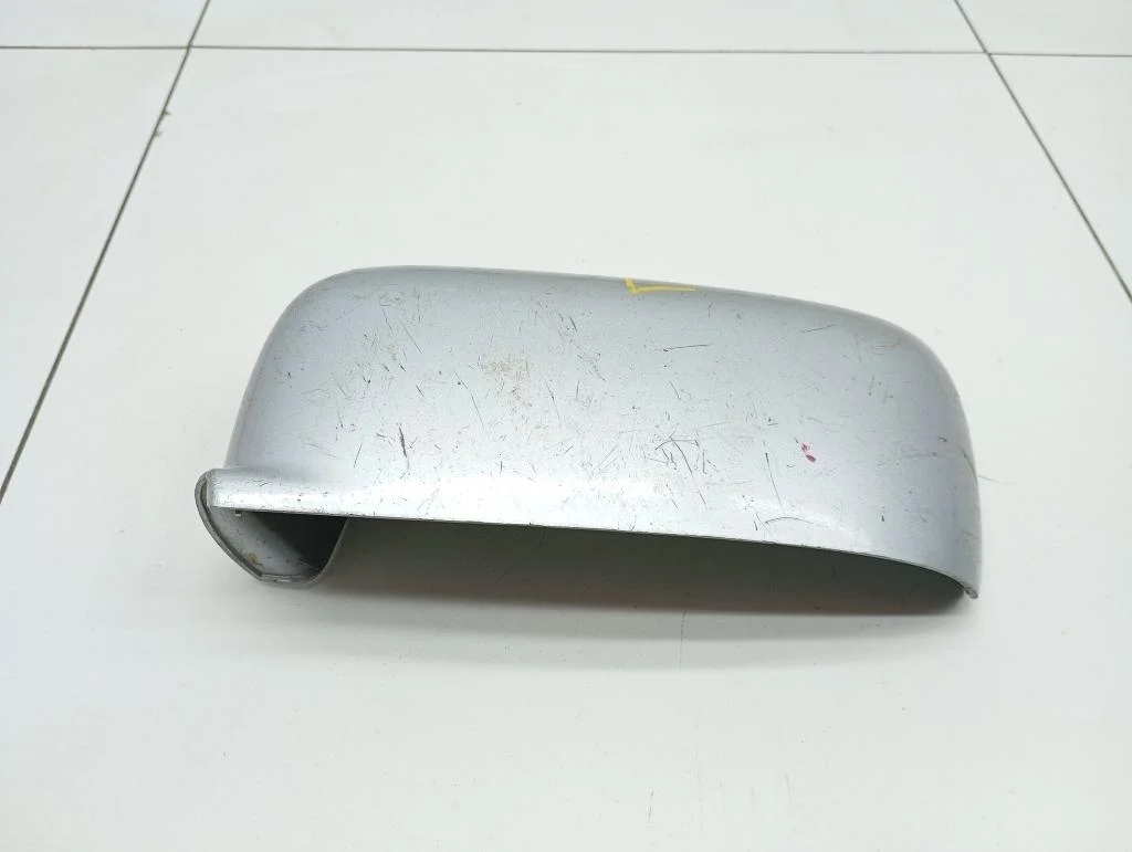 Накладка зеркала левого Mitsubishi Outlander 1 CU