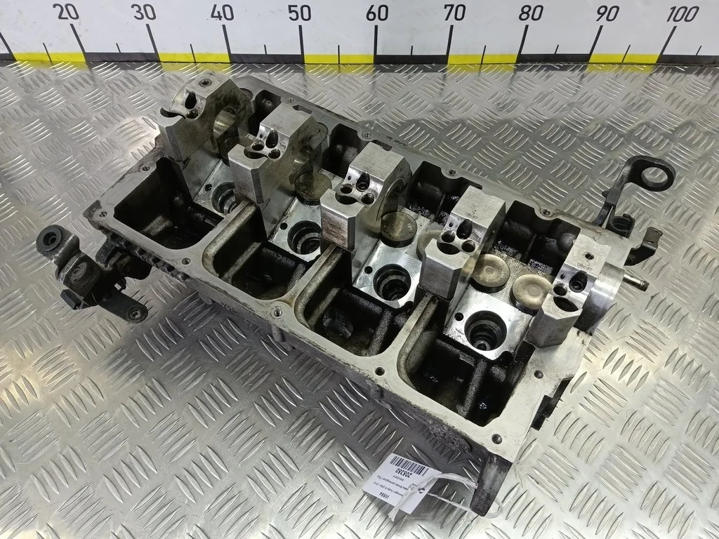 Головка блока цилиндров (ГБЦ) Volkswagen Caddy II