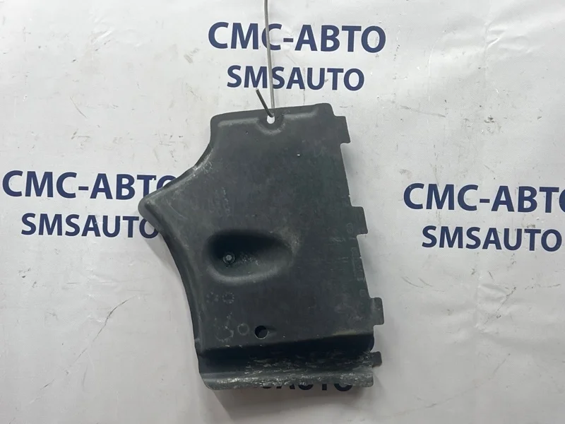 Защита днища Audi A6 4G0825202A C7 3.0 CRE, передняя правая
