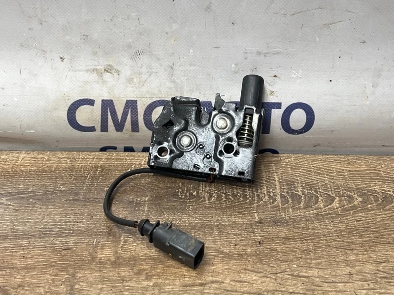 Замок капота Audi A8 4H0823509C D4 4.0 CTG