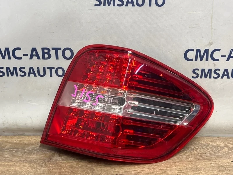 Фонарь на крыло Mercedes-Benz ML A1649064700 W164 272.967, правый