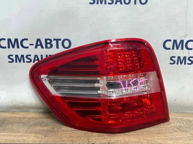 Фонарь на крыло Mercedes-Benz ML A1649064600 W164 272.967, левый