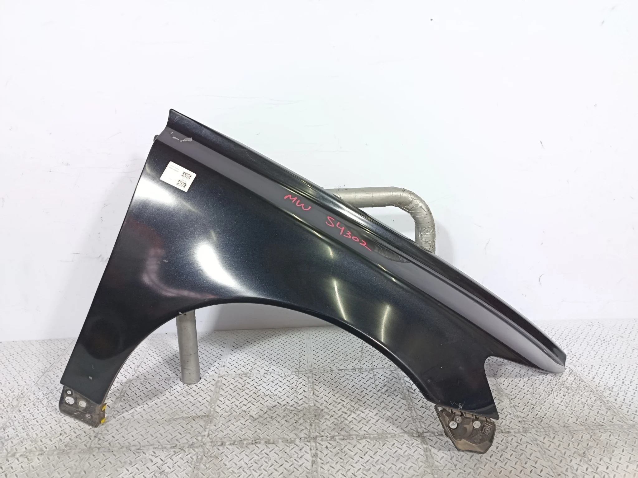 КРЫЛО VOLVO S40 V50 31278845 ПЕРЕДНЕЕ ПРАВОЕ  черный S4302