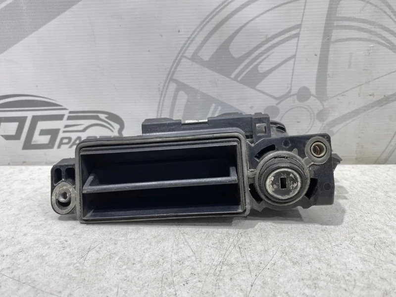 Замок крышки багажника ручка Mercedes-benz 2005 W211
