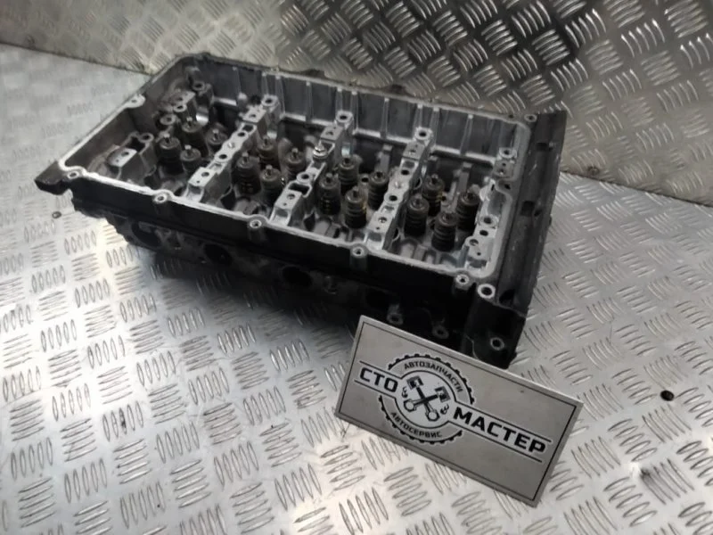 Головка блока цилиндров Ford Transit 2421454 2.2 Е5 FWD
