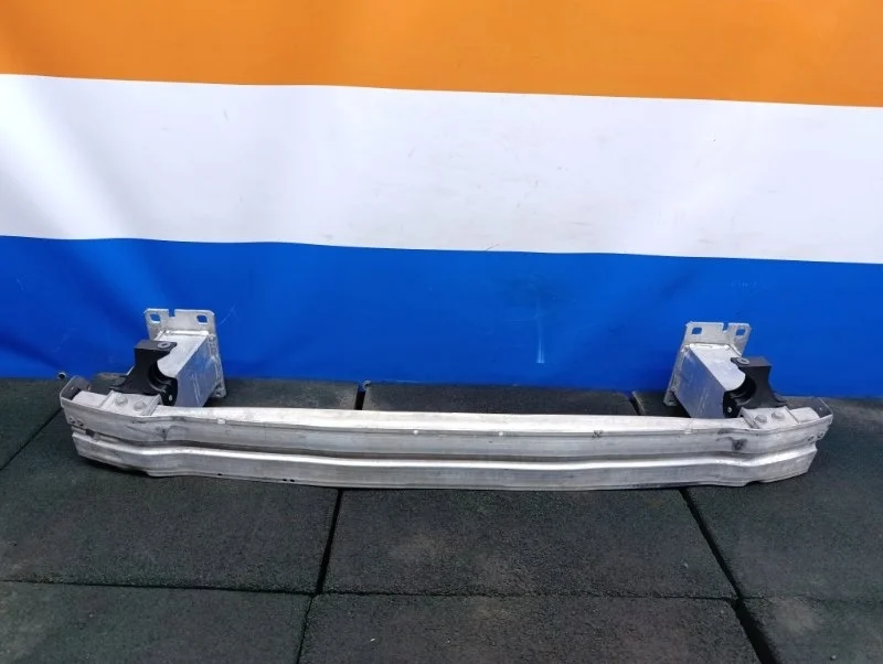 Усилитель бампера Audi Q5 2012 8R0807113B 8R 3.0 CTVA, передний