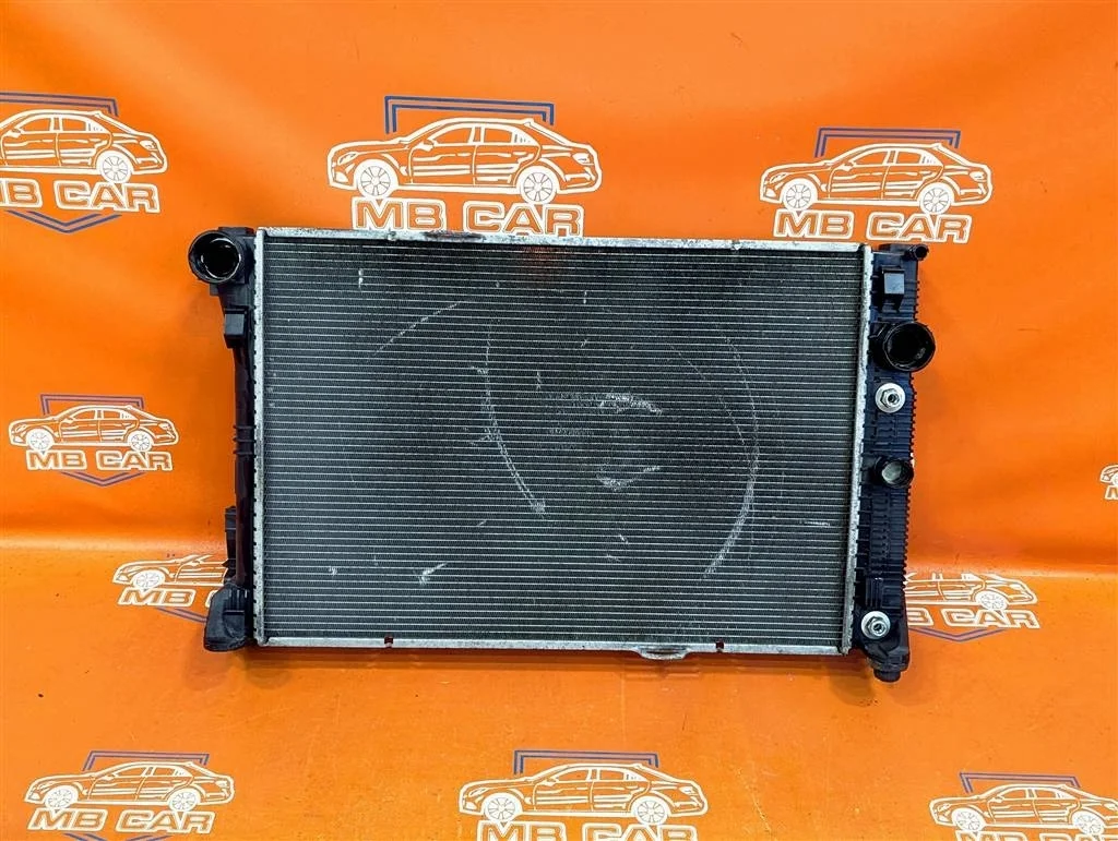 Радиатор Mercedes-Benz