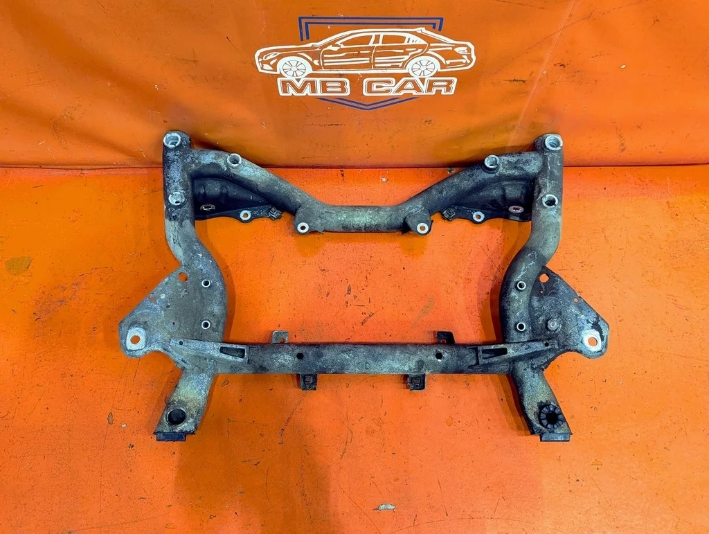 Подрамник передний Mercedes-Benz