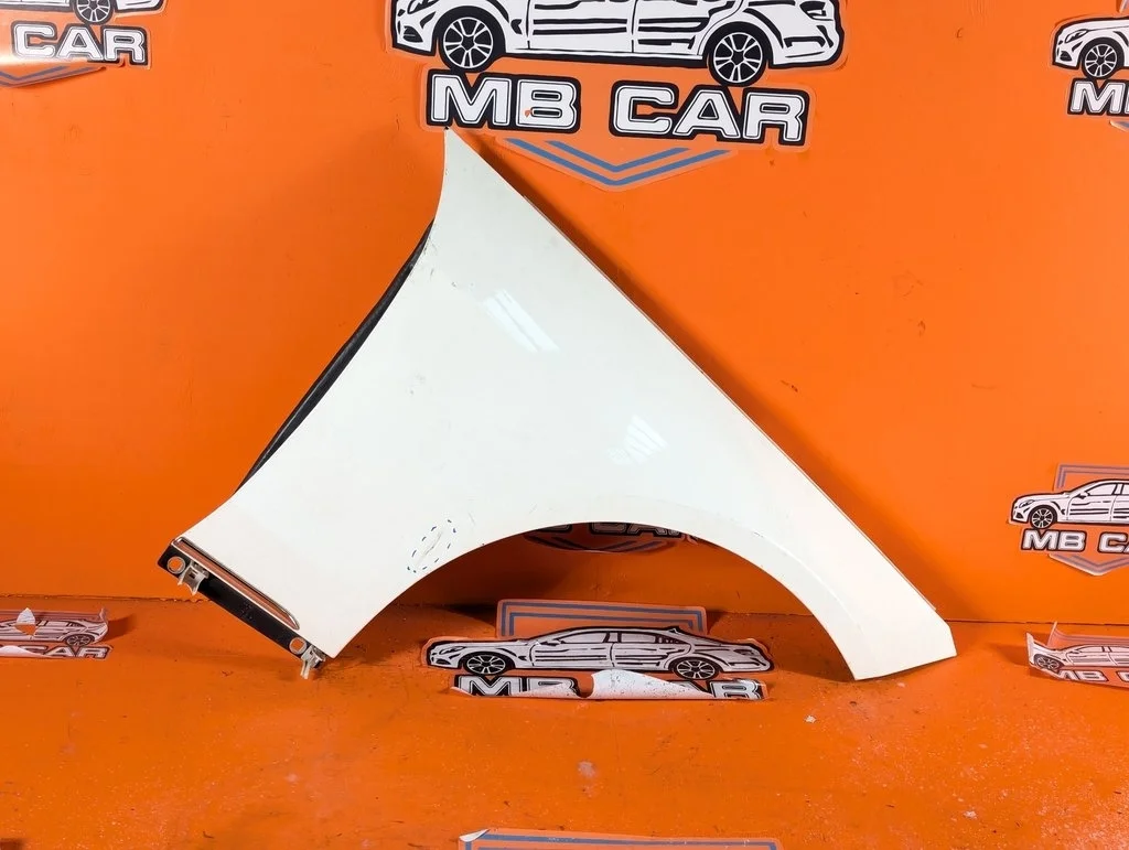 Крыло переднее правое Mercedes-Benz