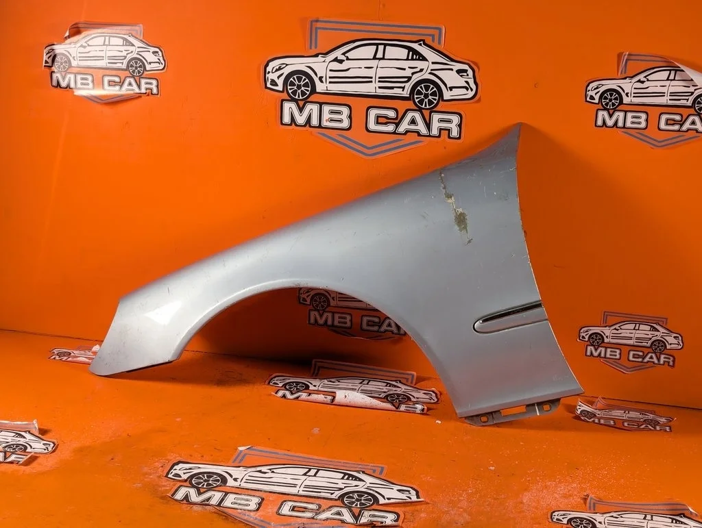 Крыло переднее левое Mercedes-Benz