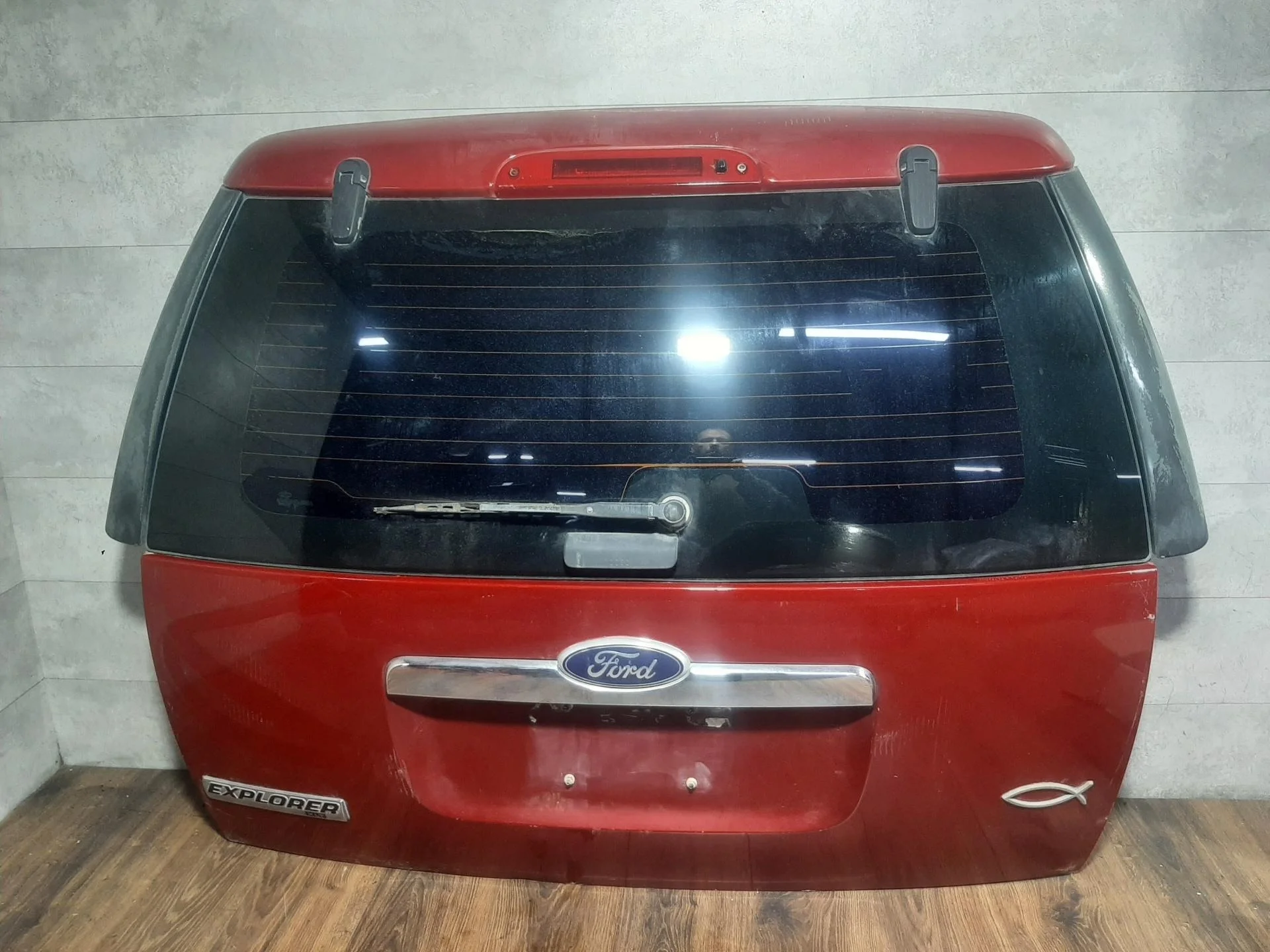 крышка багажника Ford Explorer 4  U251 U251