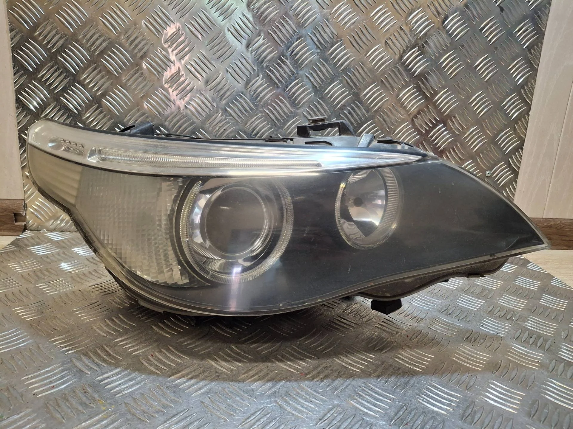 фара правая BMW 5 E60/E61
