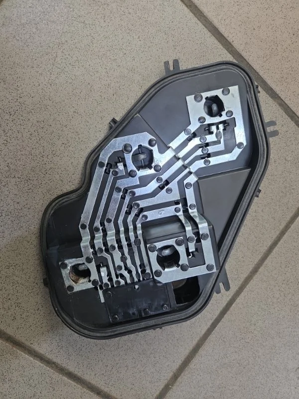 Плата заднего фонаря RENAULT LOGAN 2013-2019 265556233R 2, левая