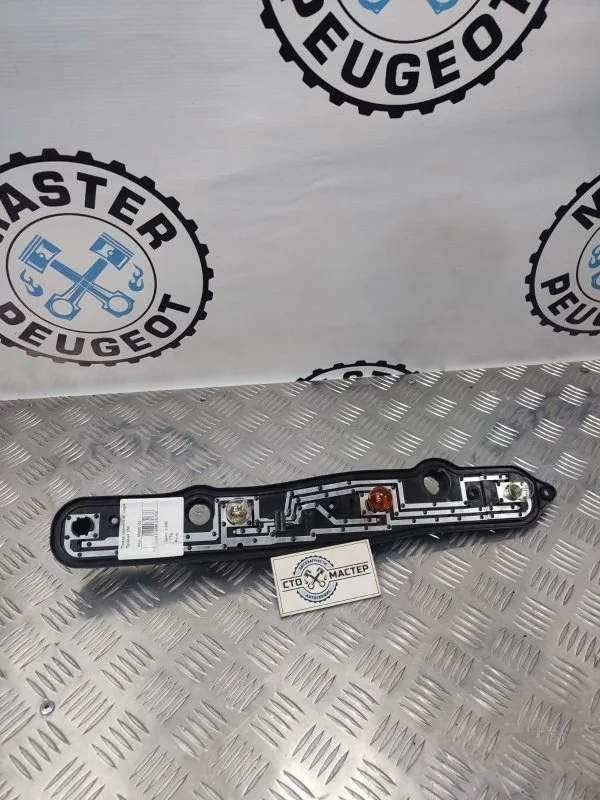 Плата заднего правого фонаря Peugeot Boxer 250