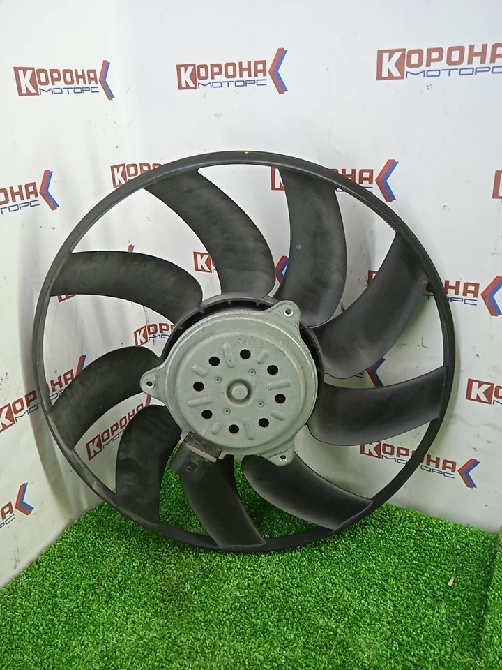 Вентилятор радиатора Audi A4 A6 (11-) Q5 Б/У Б/У