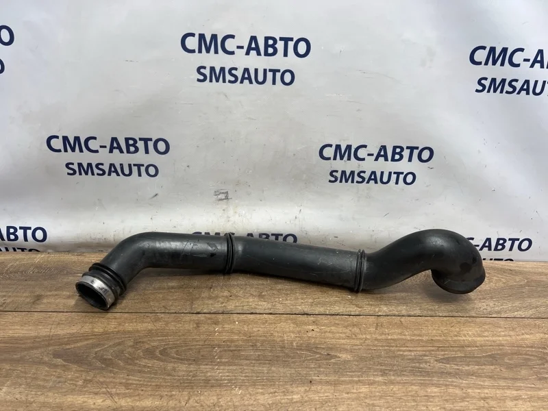 Патрубок интеркулера Volvo XC90 30645292 XC90 2.5 B5254T2