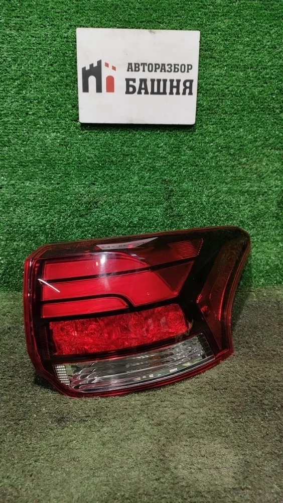 Фонарь наружний Mitsubishi Outlander 2022 8330B092 GF 4J11, правый