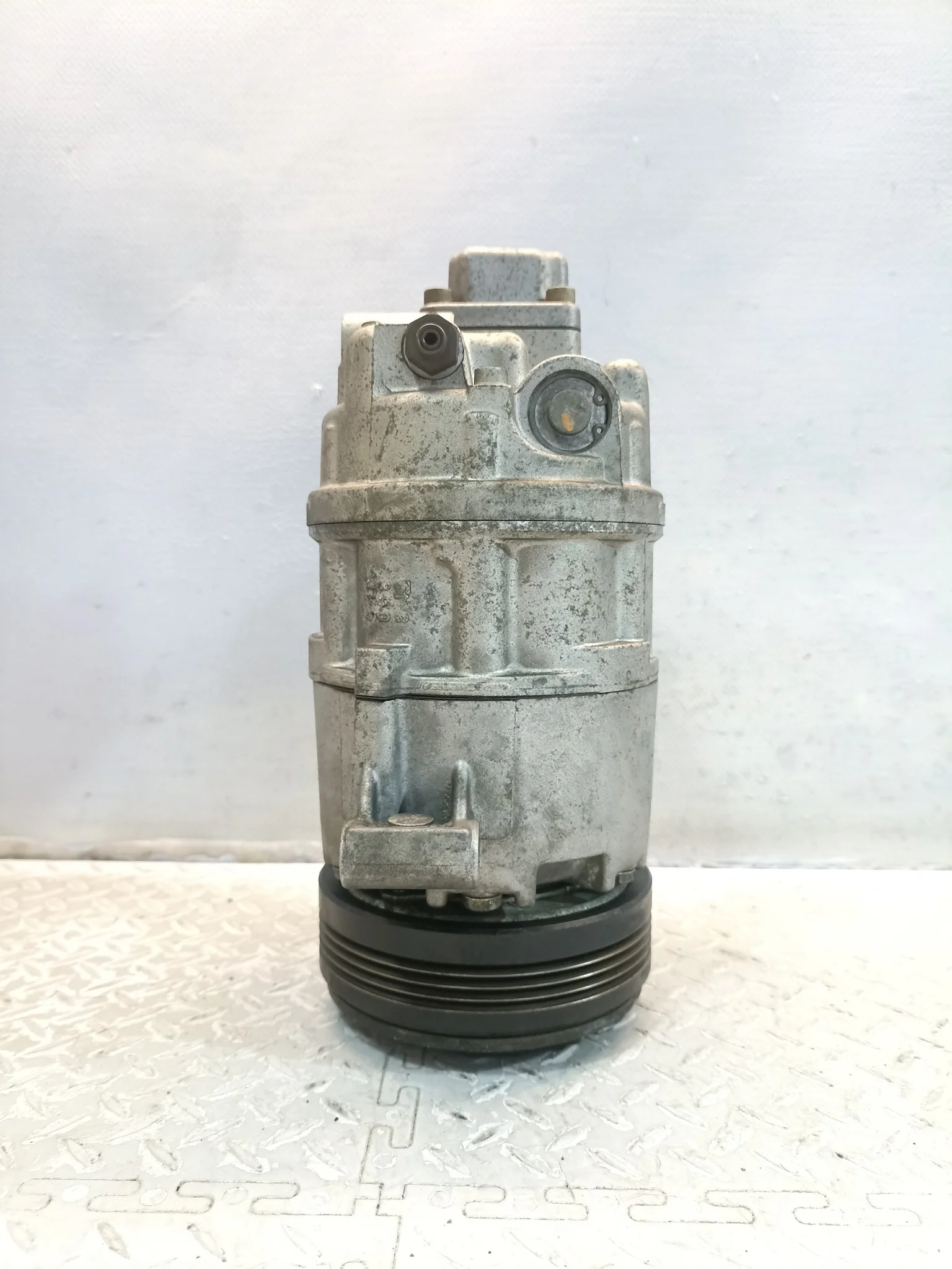 КОМПРЕССОР КОНДИЦИОНЕРА BMW 64526905643 D3238