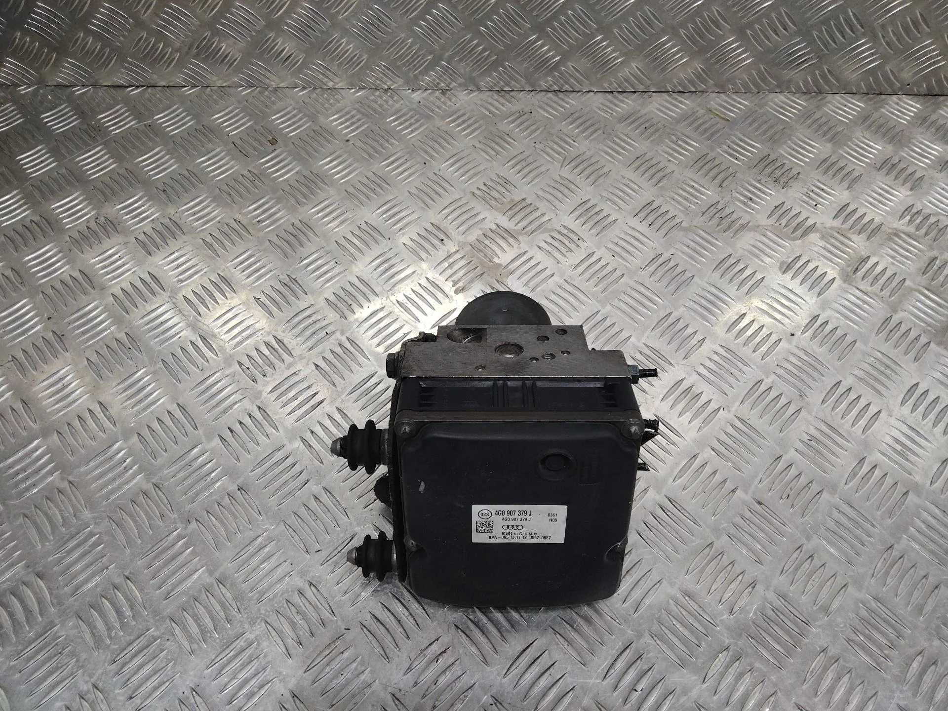 блок ABS Audi A6 4G/C7  2012