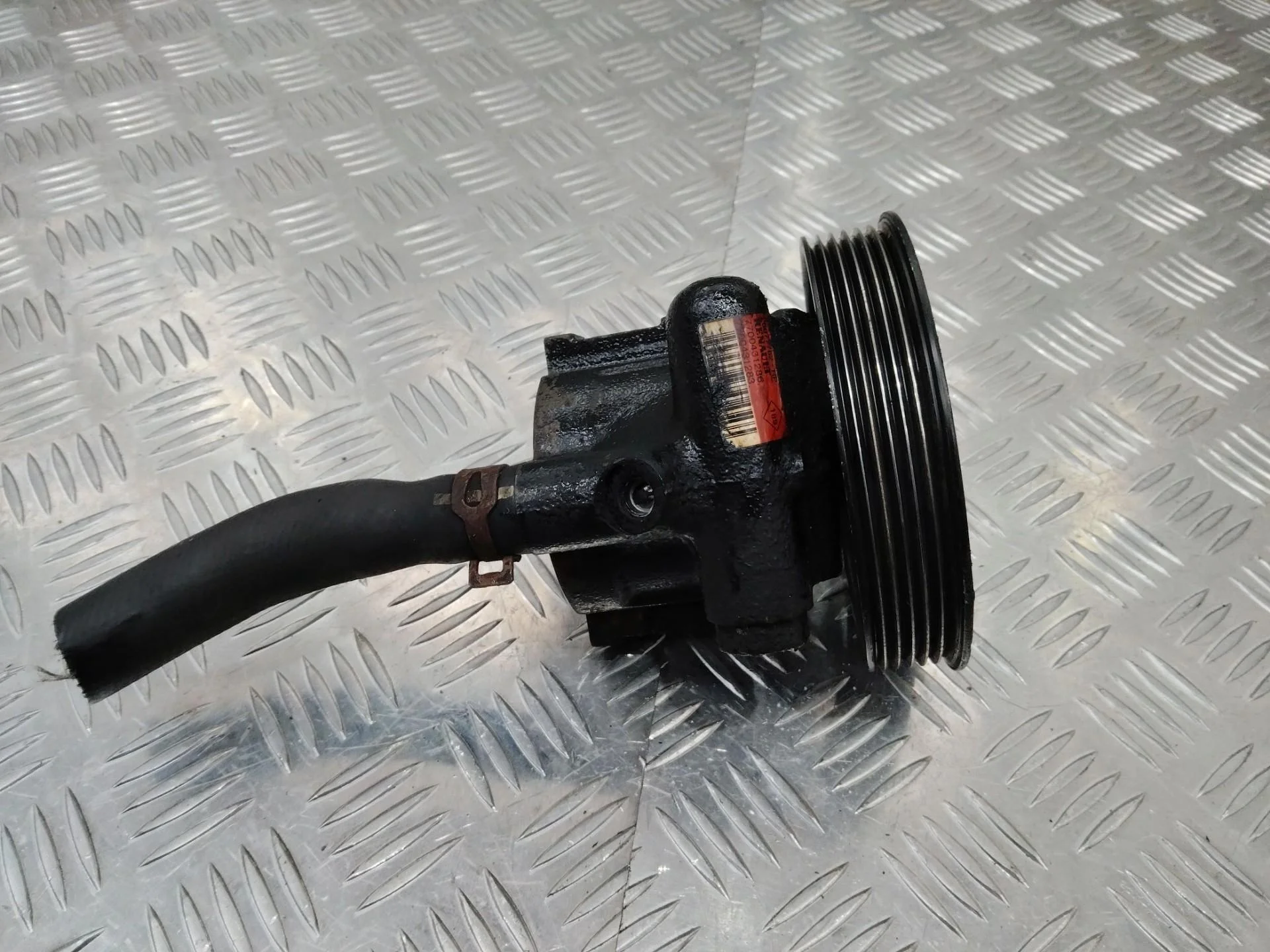 насос гидроусилителя руля Renault Scenic  1999