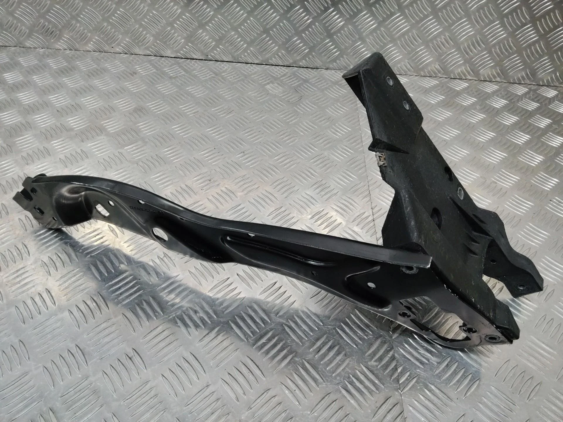 очко фары правое Mercedes-Benz E W212/S212/C207/A207  2011