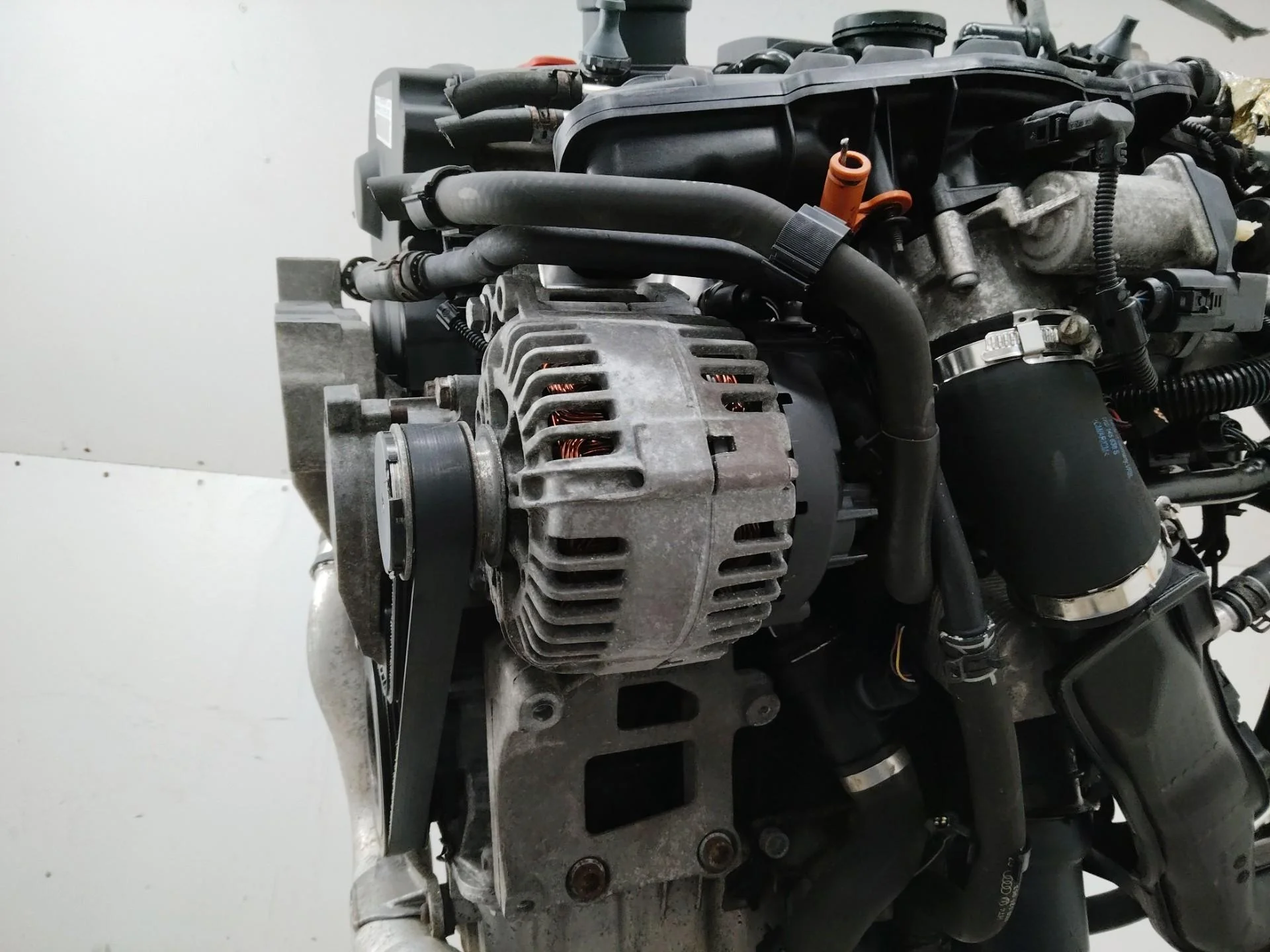 генератор Volkswagen Passat B6  2007