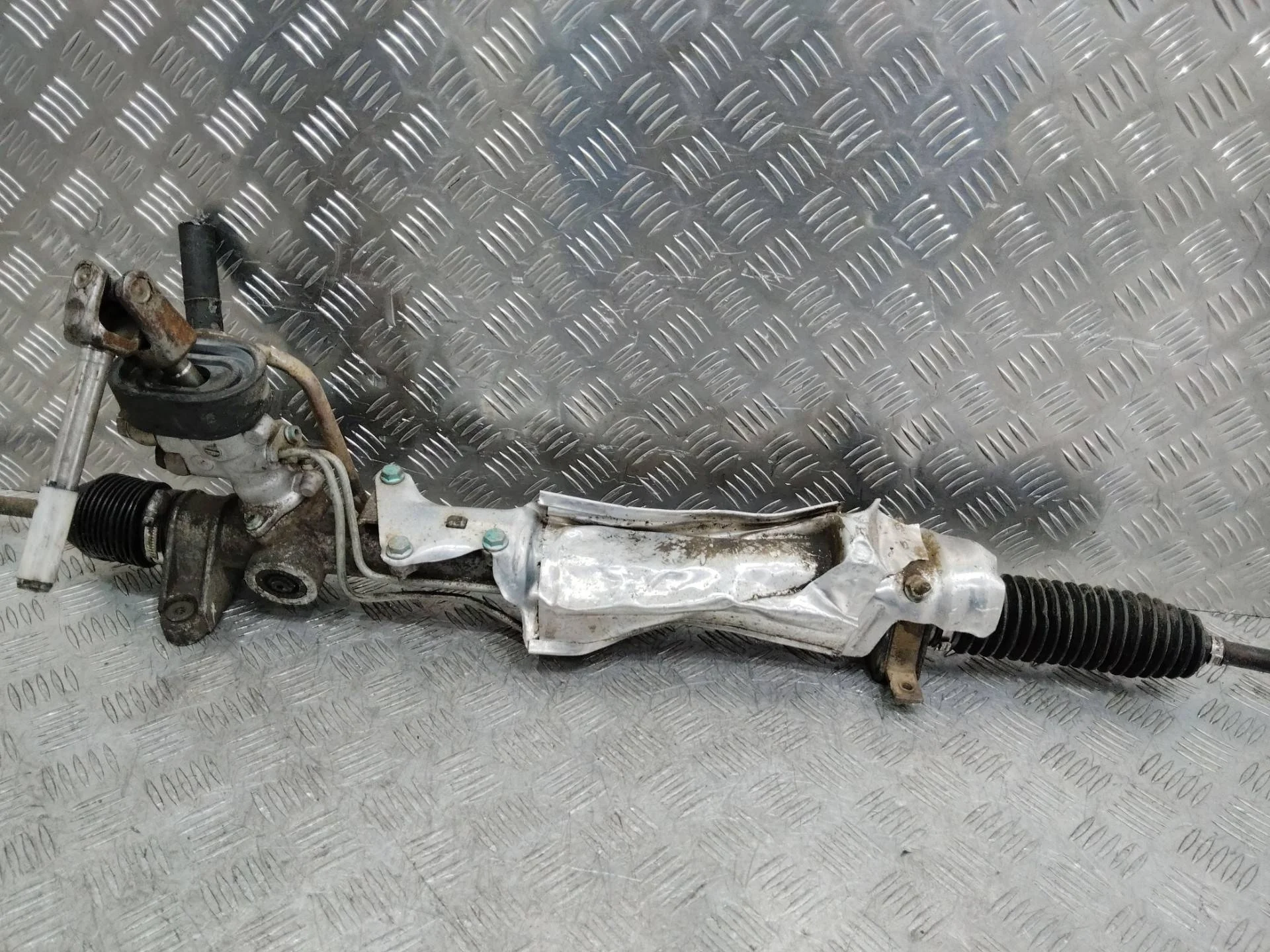 рулевая рейка Volkswagen Golf 4  2002