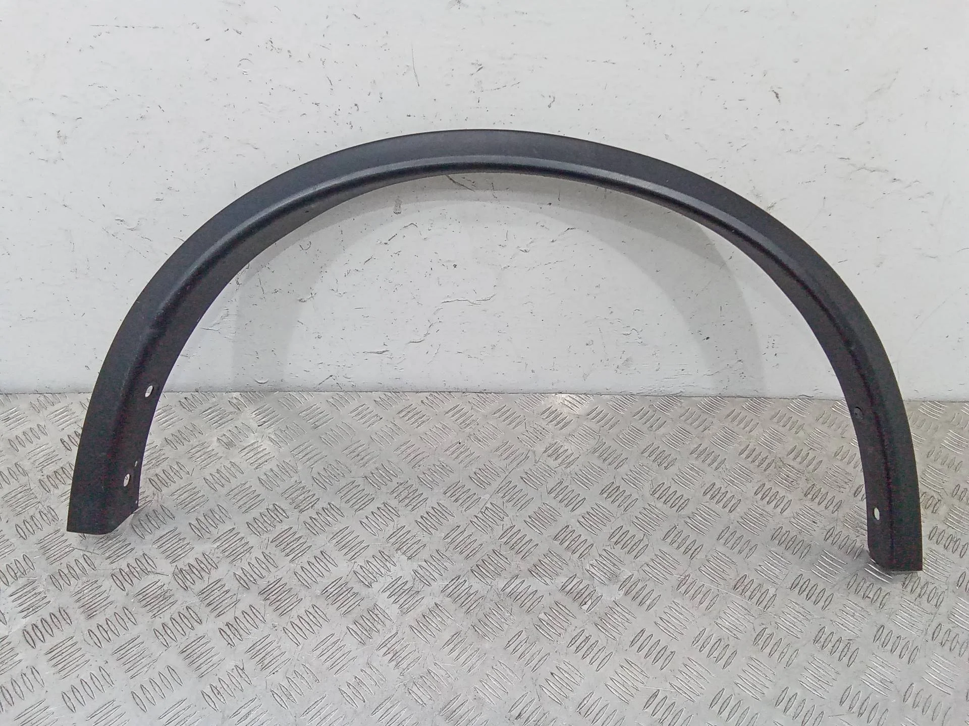 накладка колесной арки передняя правая Nissan X-Trail T32  2016