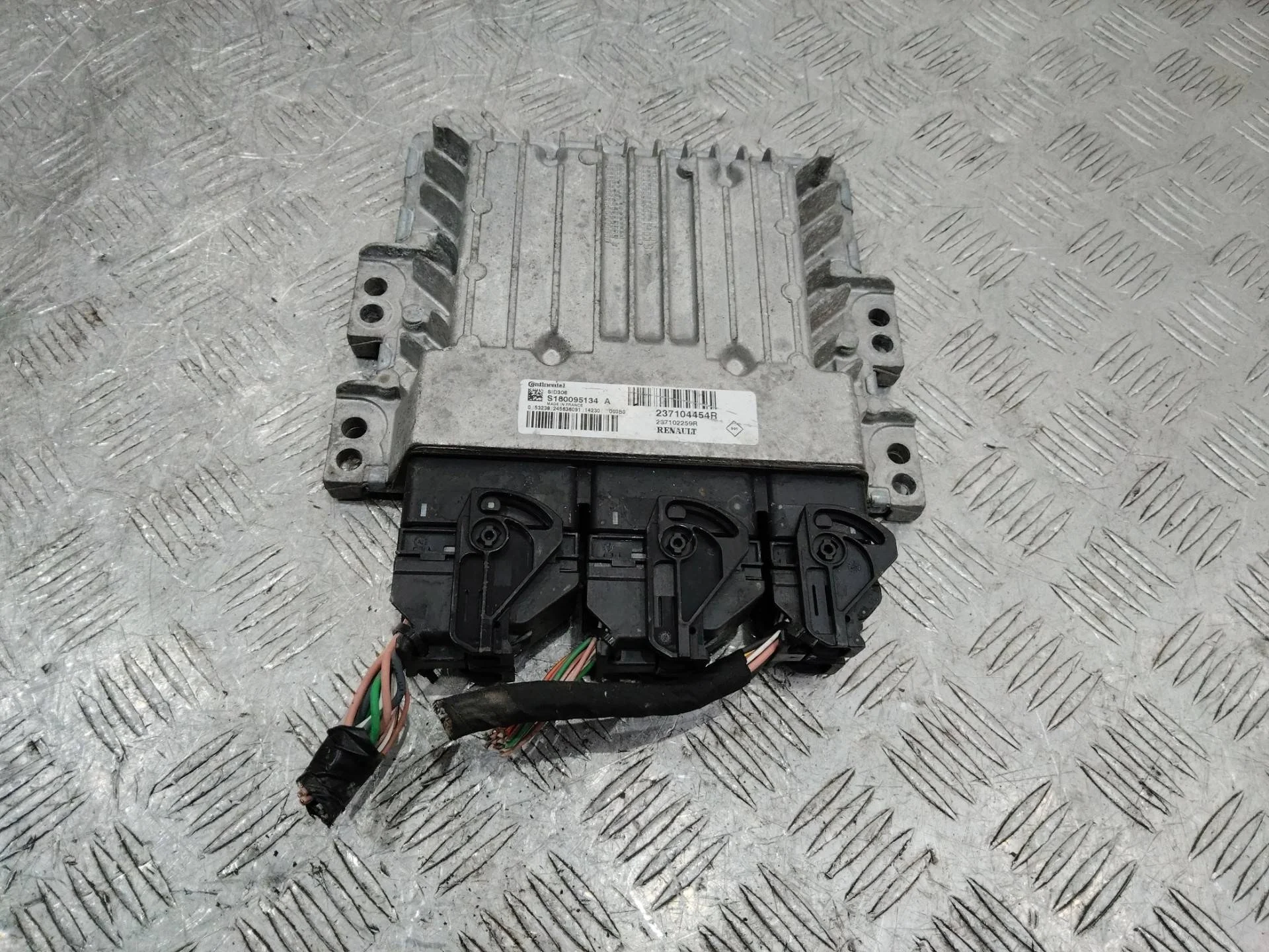 блок управления двигателем Renault Duster  2014