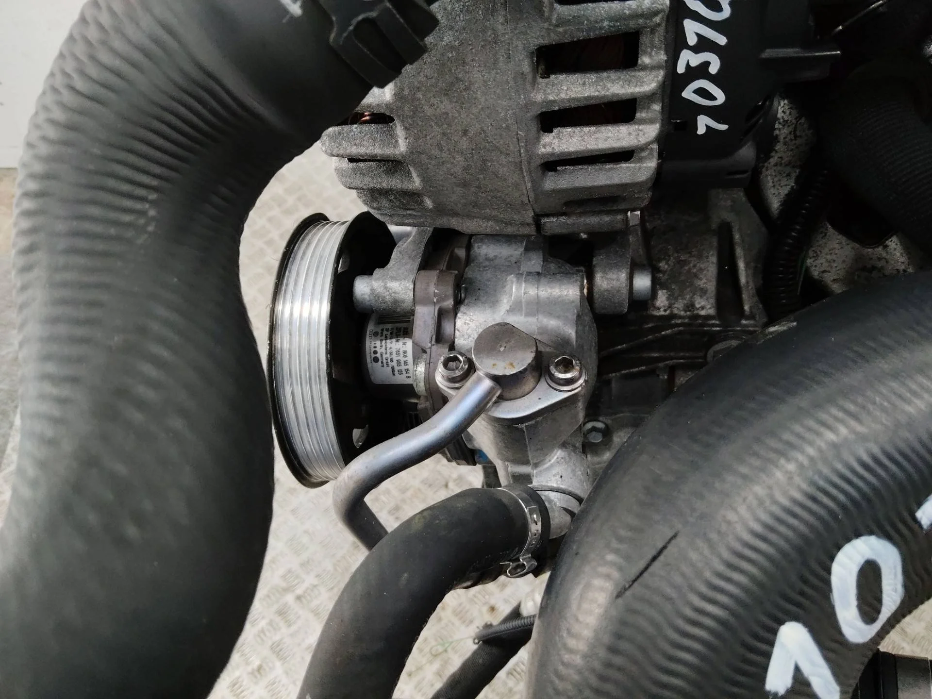 насос гидроусилителя руля Audi A6 4F/C6