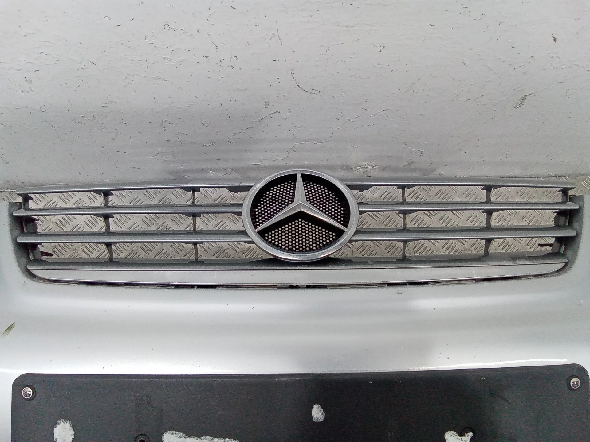 решетка радиатора Mercedes-Benz C W203/S203/CL203  2007
