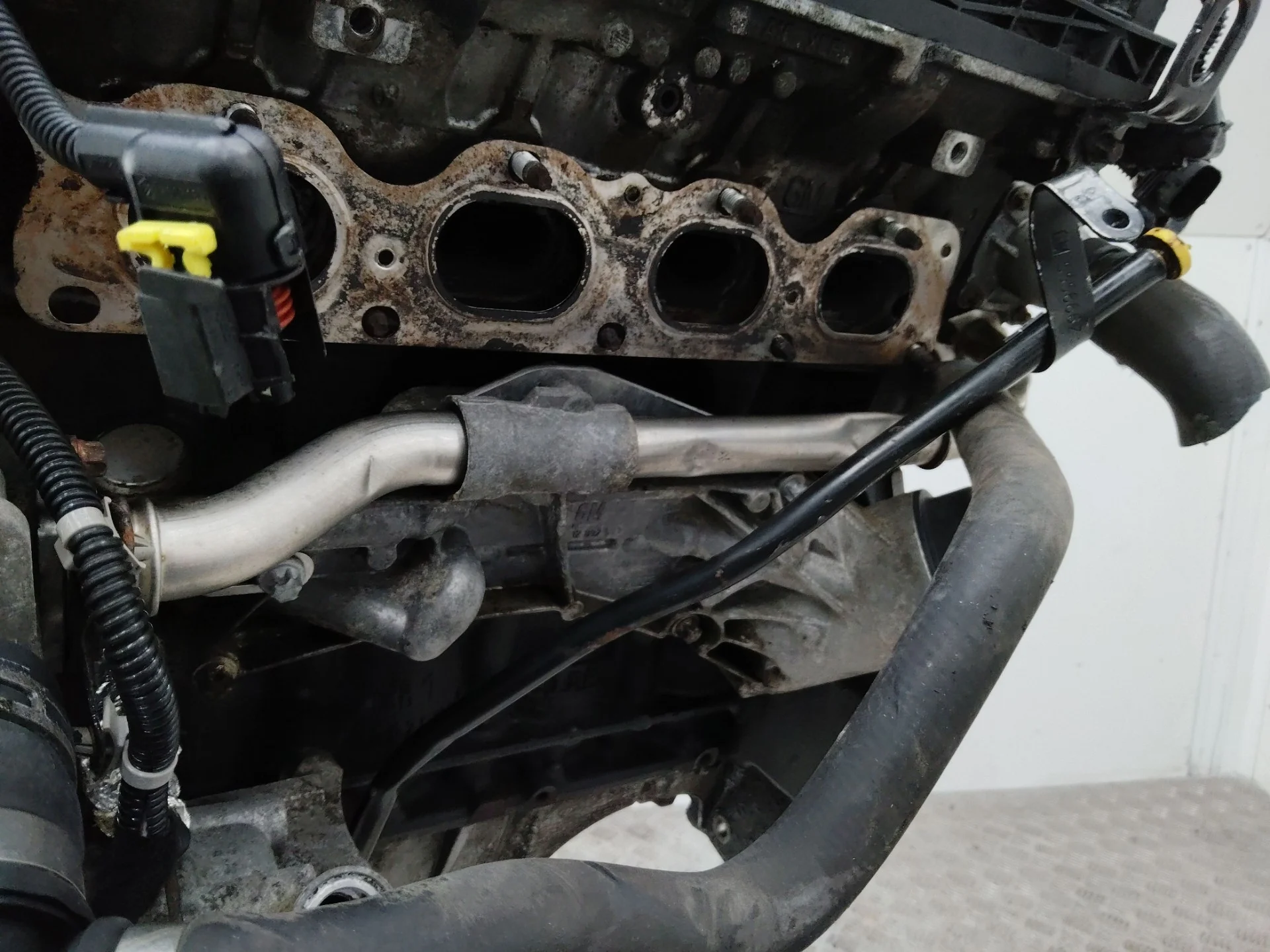 корпус масляного фильтра Opel Astra H  2007 Z16XER