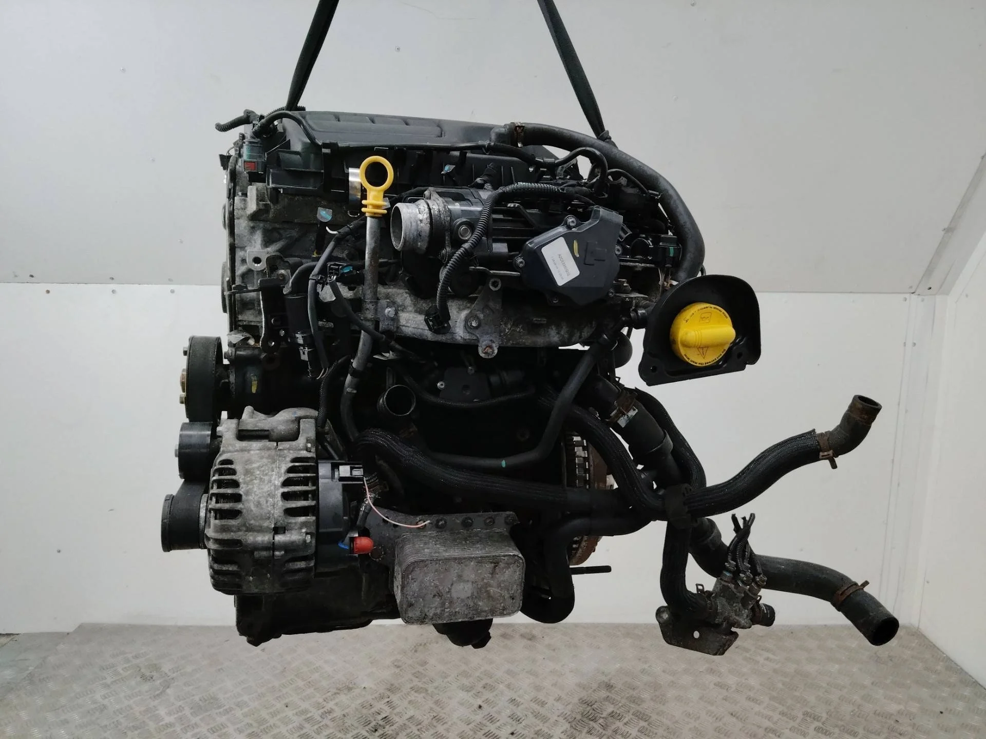 двигатель в сборе Renault Trafic 3  2015