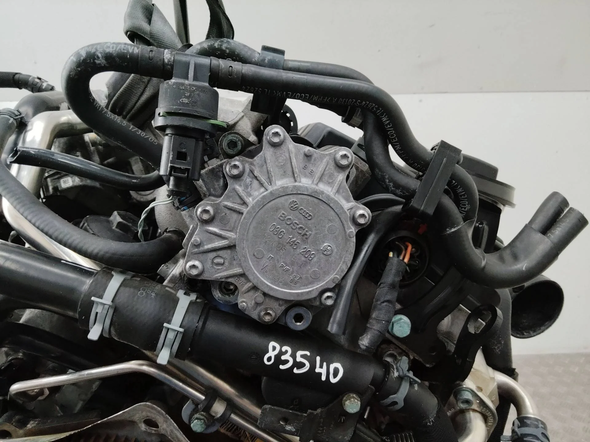 вакуумный насос Audi A4 B7  2005 BRE