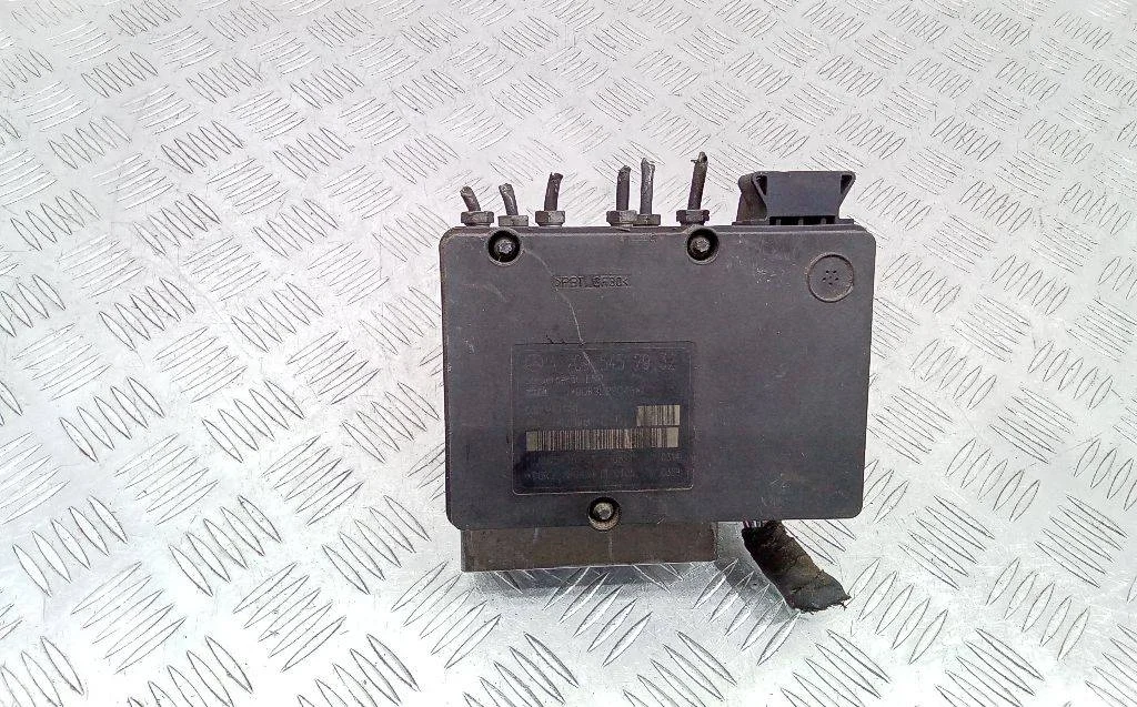 блок ABS Mercedes-Benz C W203/S203/CL203  2004