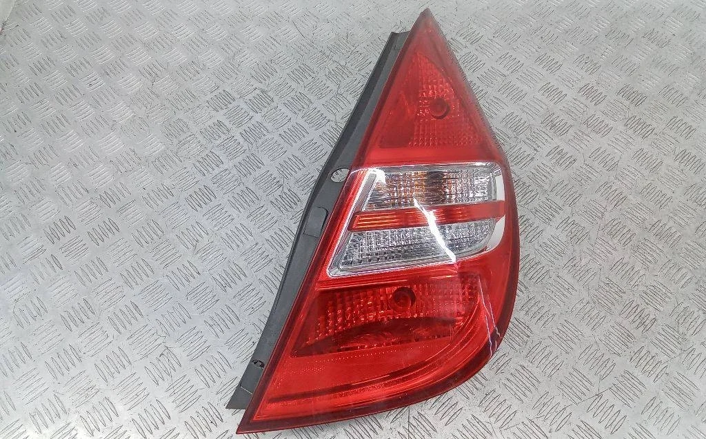 фонарь задний правый Hyundai i30 FD  2007