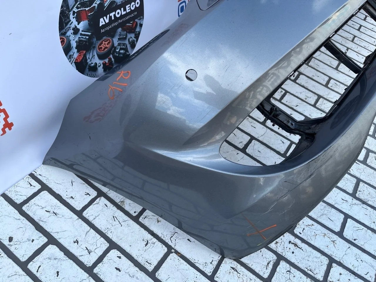 Бампер передний BMW 520D 2011 51117285962 F10 N47T, передний