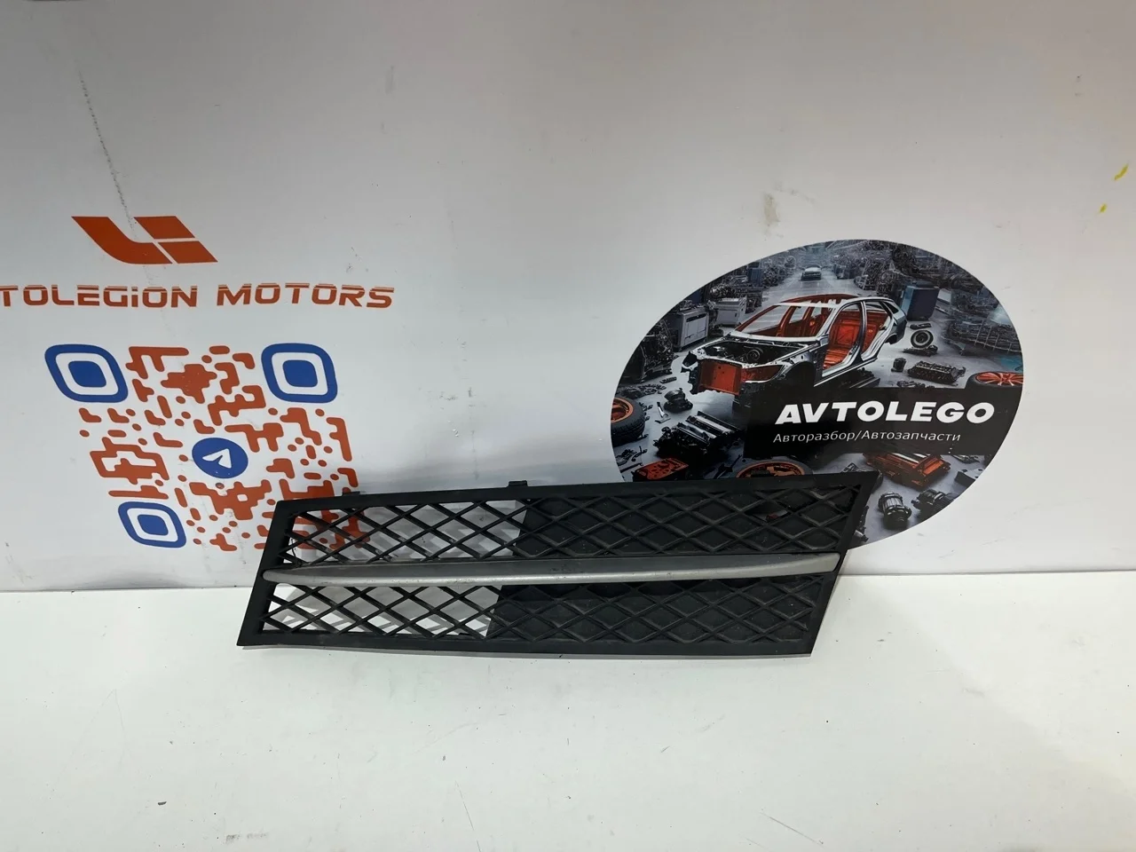 Накладка бампера BMW 520D 2011 51117200699 F10 N47T, левая