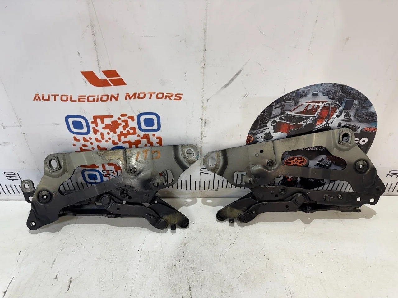 Петли капота BMW 5 GT 2015 41617229635 F07 N63