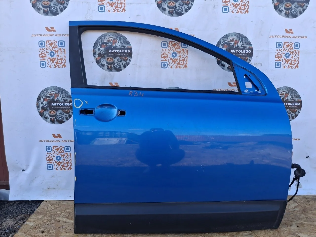 Дверь передняя правая Nissan Qashqai 2007 H0100JD0M0 J10 HR16DE