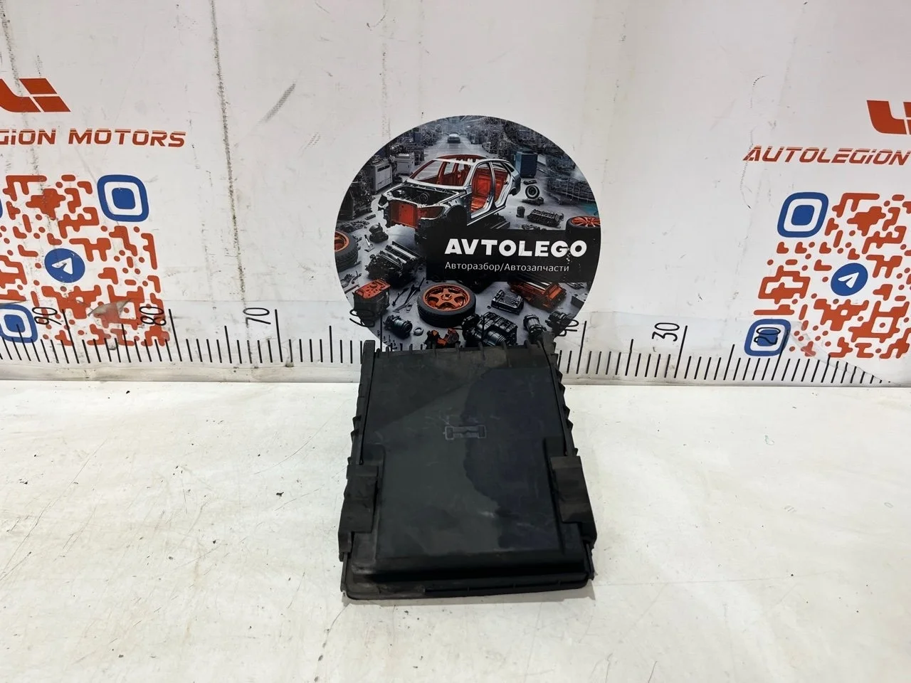 Крышка блока предохранителей Skoda Superb 2013 1K0937132F 2 CFFB