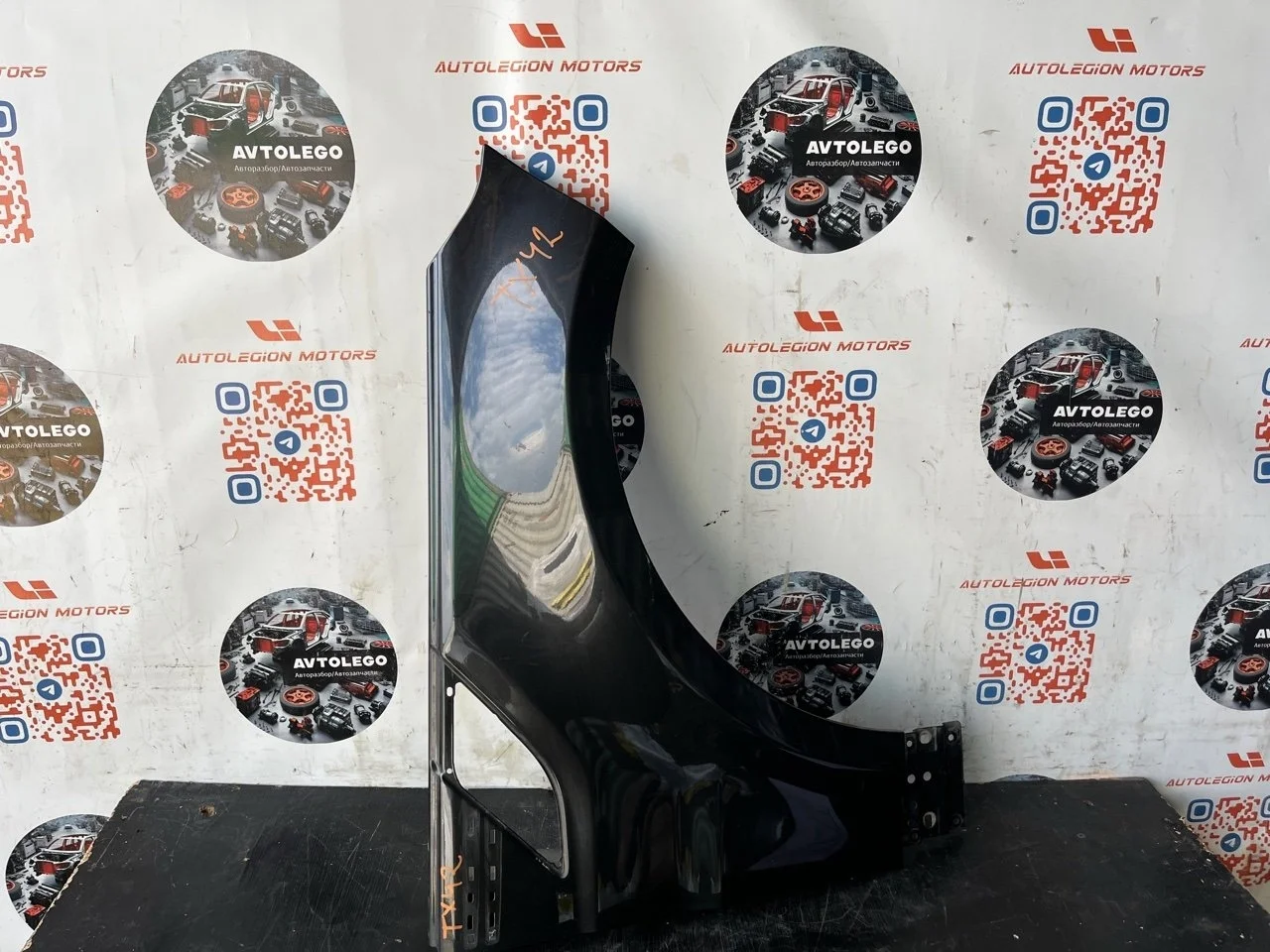 Крыло переднее правое Land Rover Range Sport 2014 L494